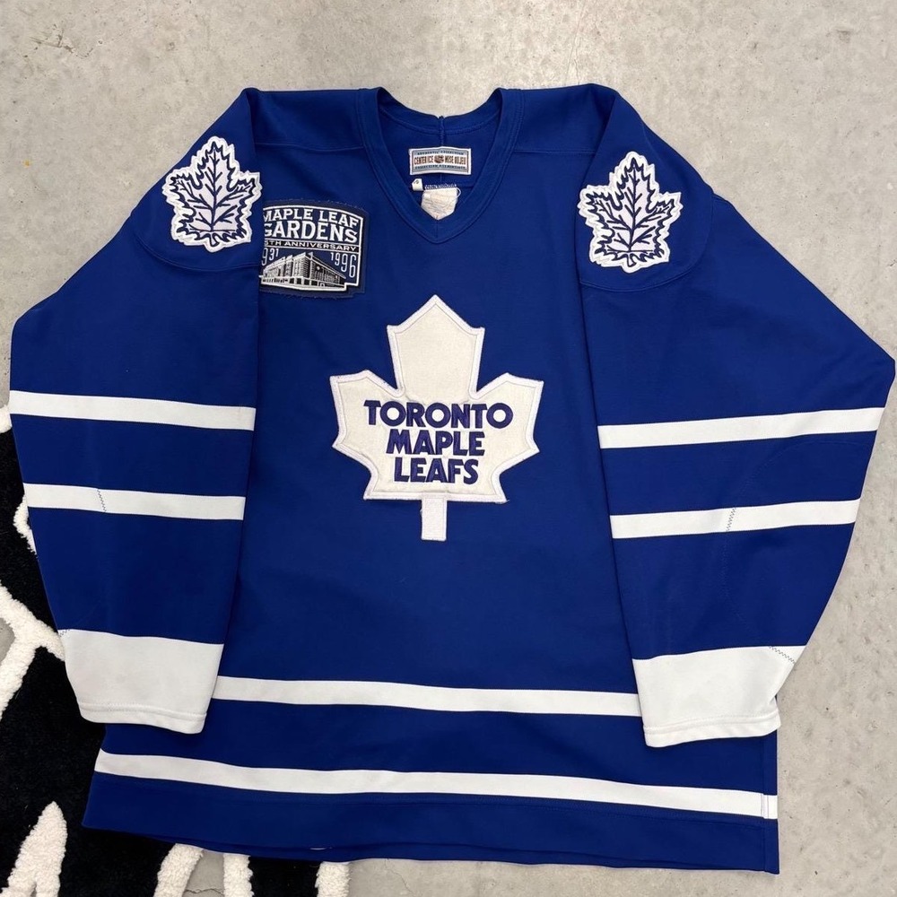 Vintage CCM Toronto Maple Leafs Jersey 65th Center Ice Maple Leaf Gardens 54